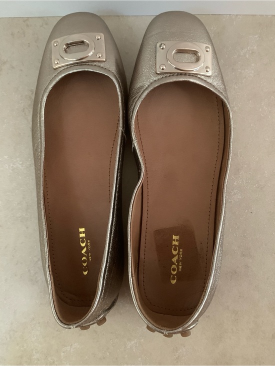 Coach Shoes - Coach Vernon Soft Metallic Leather Ballet Flat Turnlock Hardware Loafers 6B